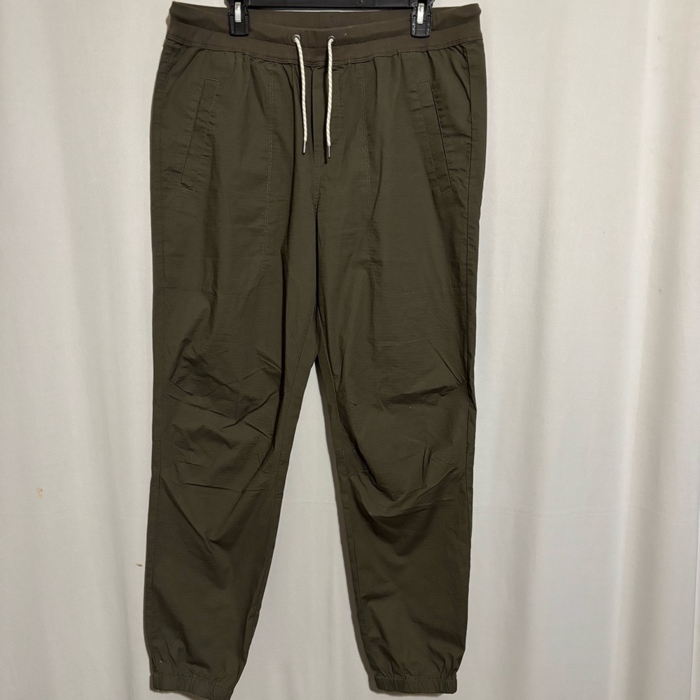 Vuori XL Women Olive Green Ripstop Jogger Pants with organic cotton drawstrings